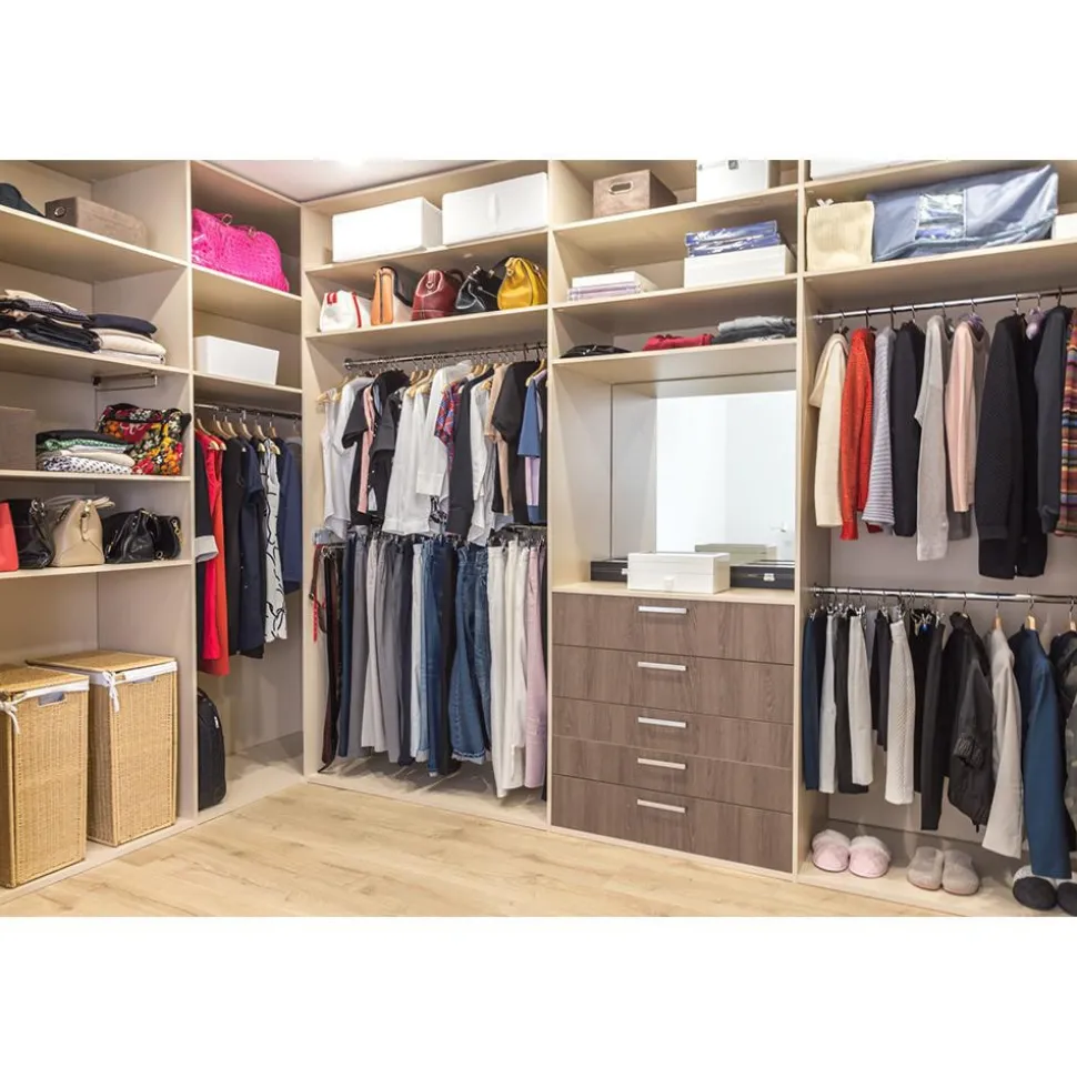 Brackets: Bracket Type: Pilaster Shelf Clip; Mount Type: Insert; Length (Inch): 1 in; Bracket Material: Metal