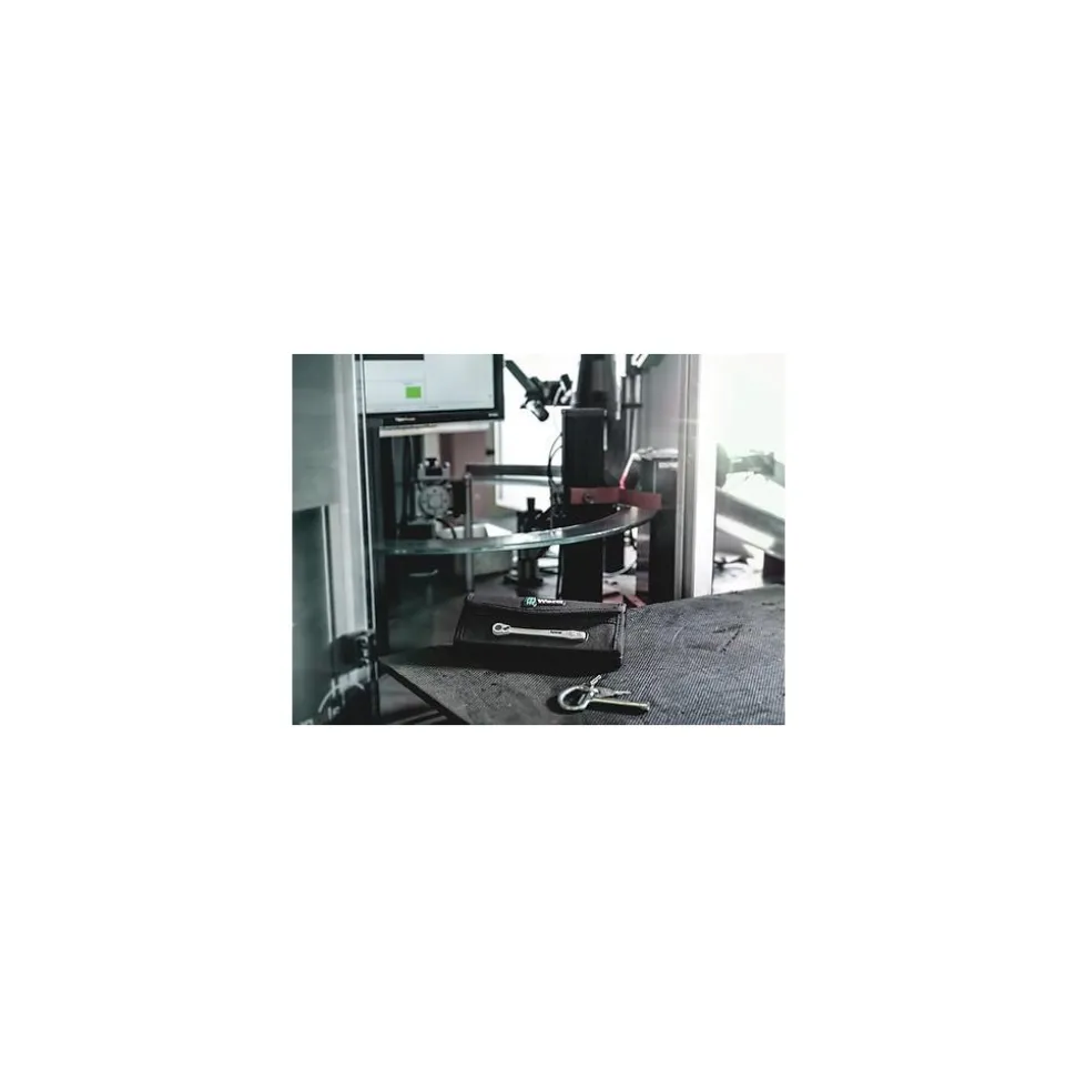 Combination Hand Tool Sets: Set Type: Bit Set, Socket; Number Of Pieces: 28; Measurement Type: Inch
