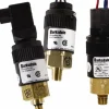 Compact Pressure Switch: 25 psi to 125 psi, 1/4" NPT Male Thread