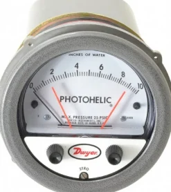 Differential Pressure Gauges & Switches: Connection Type: FNPT