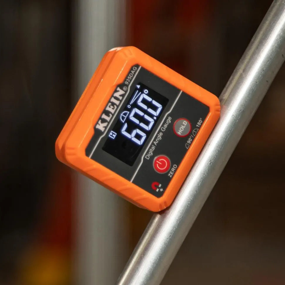 Digital & Dial Protractors: Style: Digital; Minimum Angle Measurement: 90; Maximum Angle Measurement: 180; Measuring Range (Degrees): 360.00
