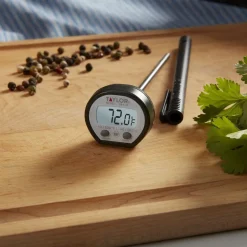 Digital Extended Pocket Digital Thermometer: 500 ° F