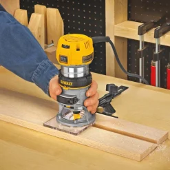 Electric Fixed Base Router: 1/4