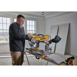 Electric Miter Saw: 12
