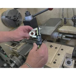 Electronic Caliper: 150.00 mm, 6", 0.01 mm, 0.0005" Resolution, +/-0.02 mm, +/-0.0010" Accuracy, Stainless Steel
