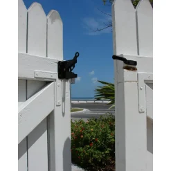 Gate Latches: Mount Type: Screw; Finish/Coating: Galvanized