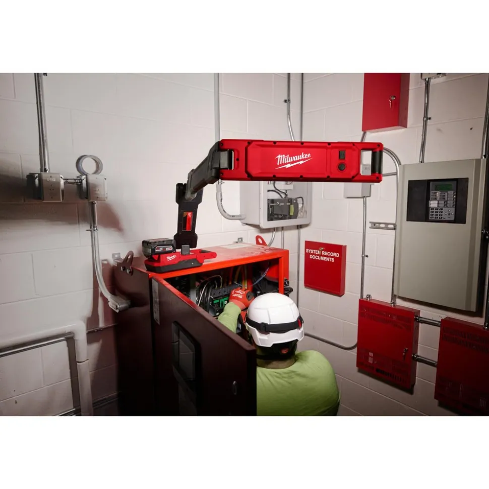 M18™ Magnetic Extendable Boom Light