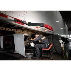 M18™ Magnetic Extendable Boom Light