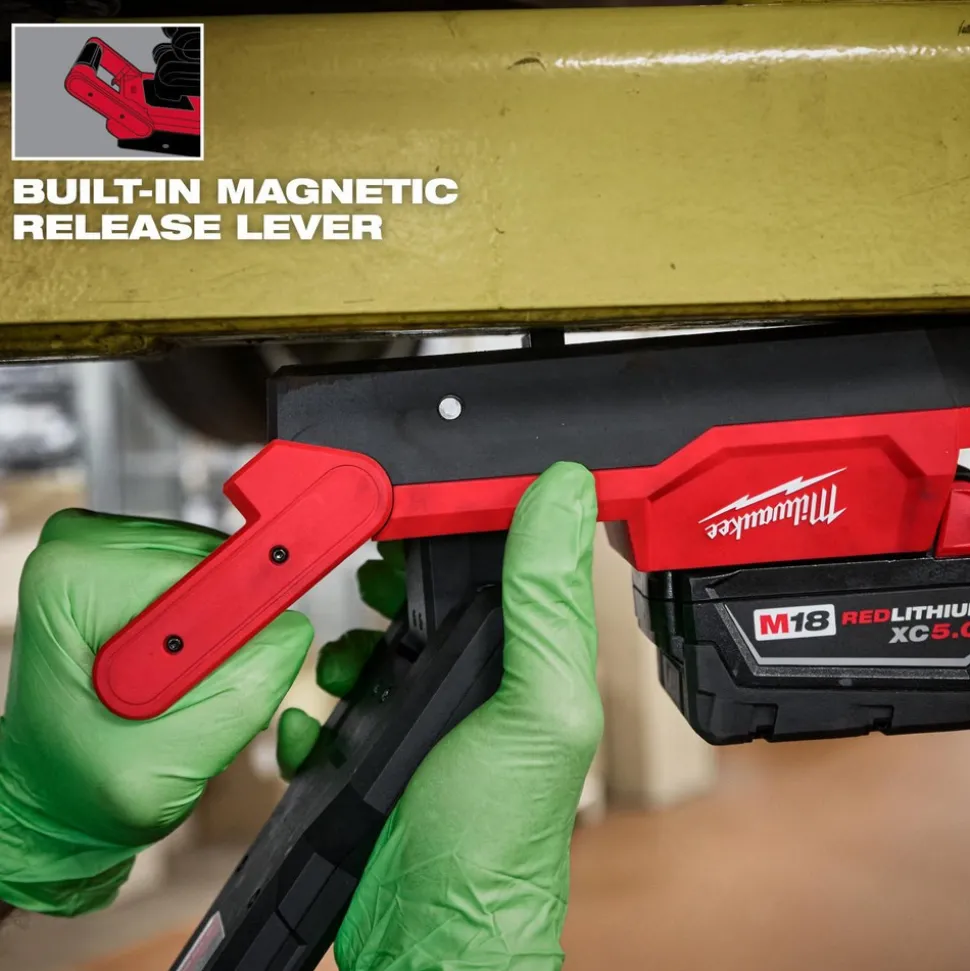 M18™ Magnetic Extendable Boom Light