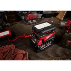 M18™ ROVER™ Compact Folding Flood Light w/ USB Charging