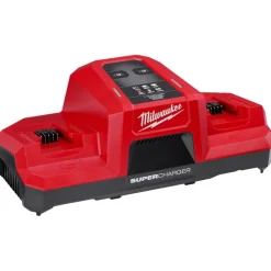 M18™ Dual Bay Simultaneous Super Charger