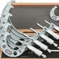 Mechanical Outside Micrometer Set: 6 Pc, 0 to 6