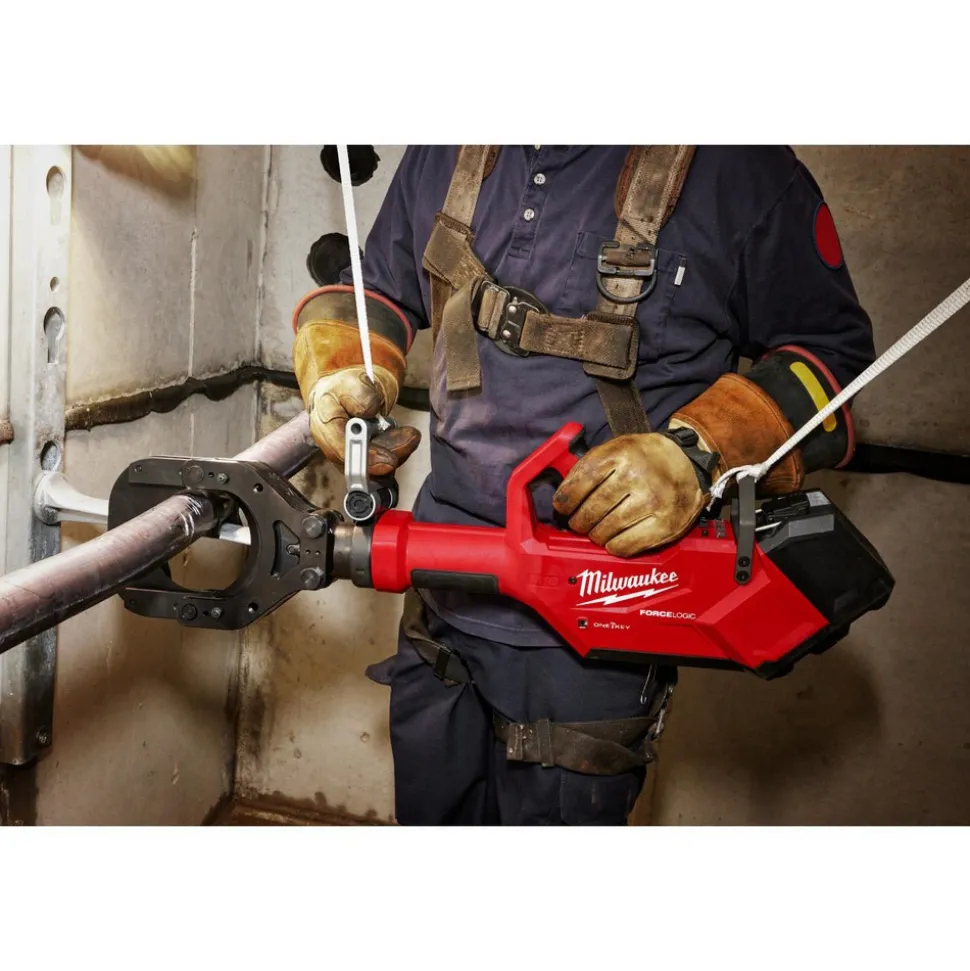 M18™ FORCE LOGIC™ 5” Underground Cable Cutter w/ Wireless Remote