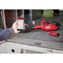 M18™ FORCE LOGIC™ 5” Underground Cable Cutter w/ Wireless Remote