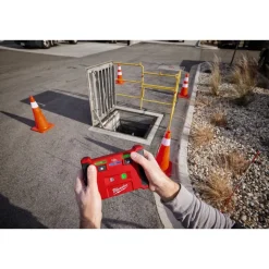 M18™ FORCE LOGIC™ 5” Underground Cable Cutter w/ Wireless Remote