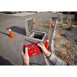 M18™ FORCE LOGIC™ 5” Underground Cable Cutter w/ Wireless Remote