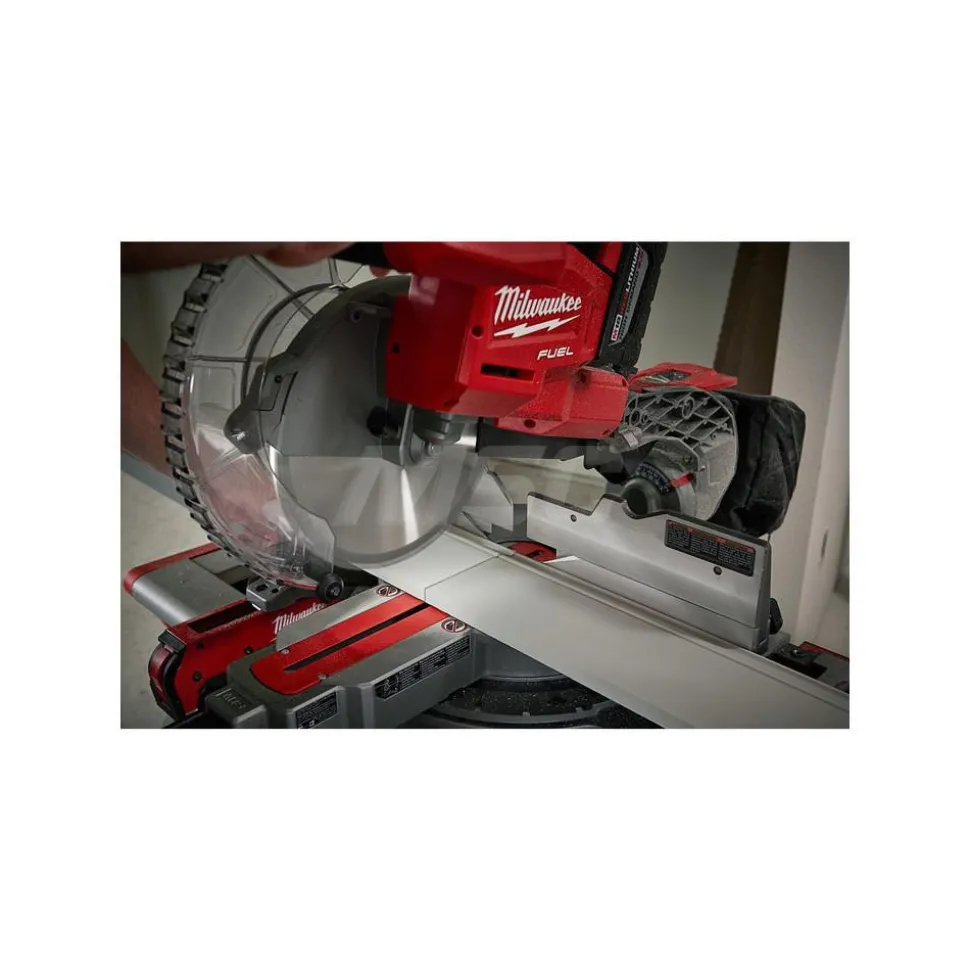 M18 FUEL™ Dual Bevel Sliding Compound Miter Saw