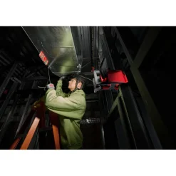 M18™ ROVER™ Clamping Flood Light