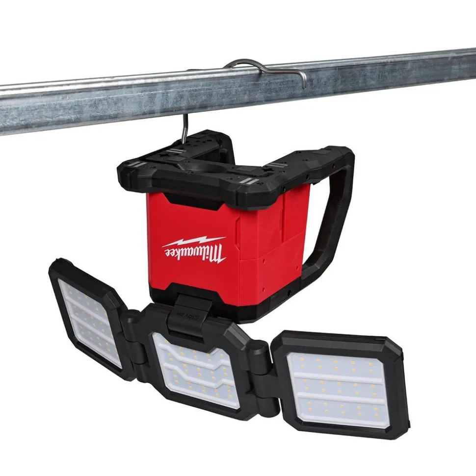 M18™ ROVER™ Dual Power Triple-Panel Flood & Area Light
