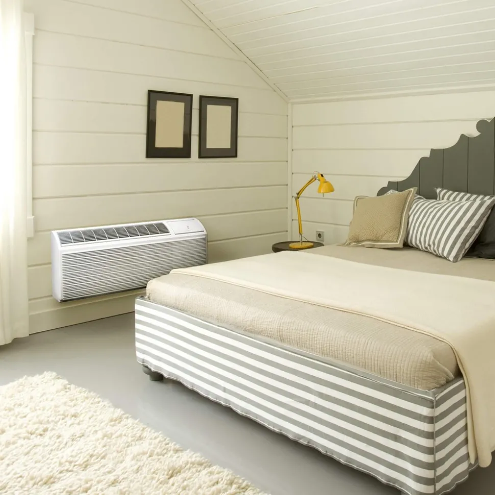 Packaged Terminal Air Conditioner: 12000 BTU, 208/230V