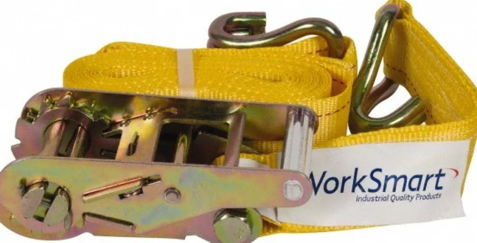 Polyester Ratchet Strap Tie Down: 1650.000 lb Load Capacity