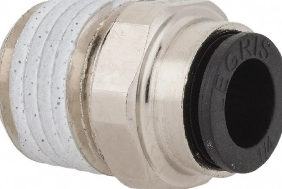 Push-to-Connect Tube x MNPT Fitting: Connector, NPT, 1/4" OD