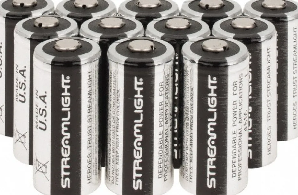 Standard Battery: Size 123A, Lithium-ion