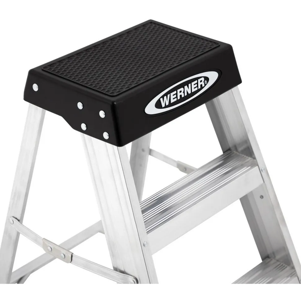 2 Step Aluminum Step Ladder: Type IA