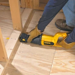 2,800 Strokes per Minute, 1-1/8 Inch Stroke Length, Electric Reciprocating Saw