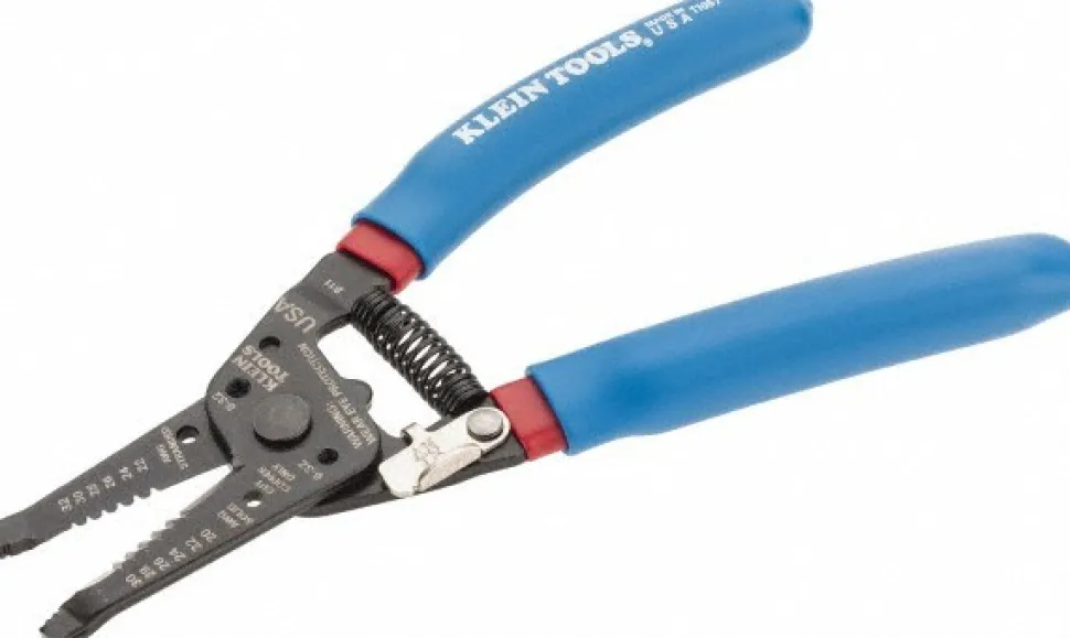 Wire Stripper: 30 AWG Solid & 32 AWG Stranded, 20 AWG Solid & 22 AWG Stranded Max Capacity