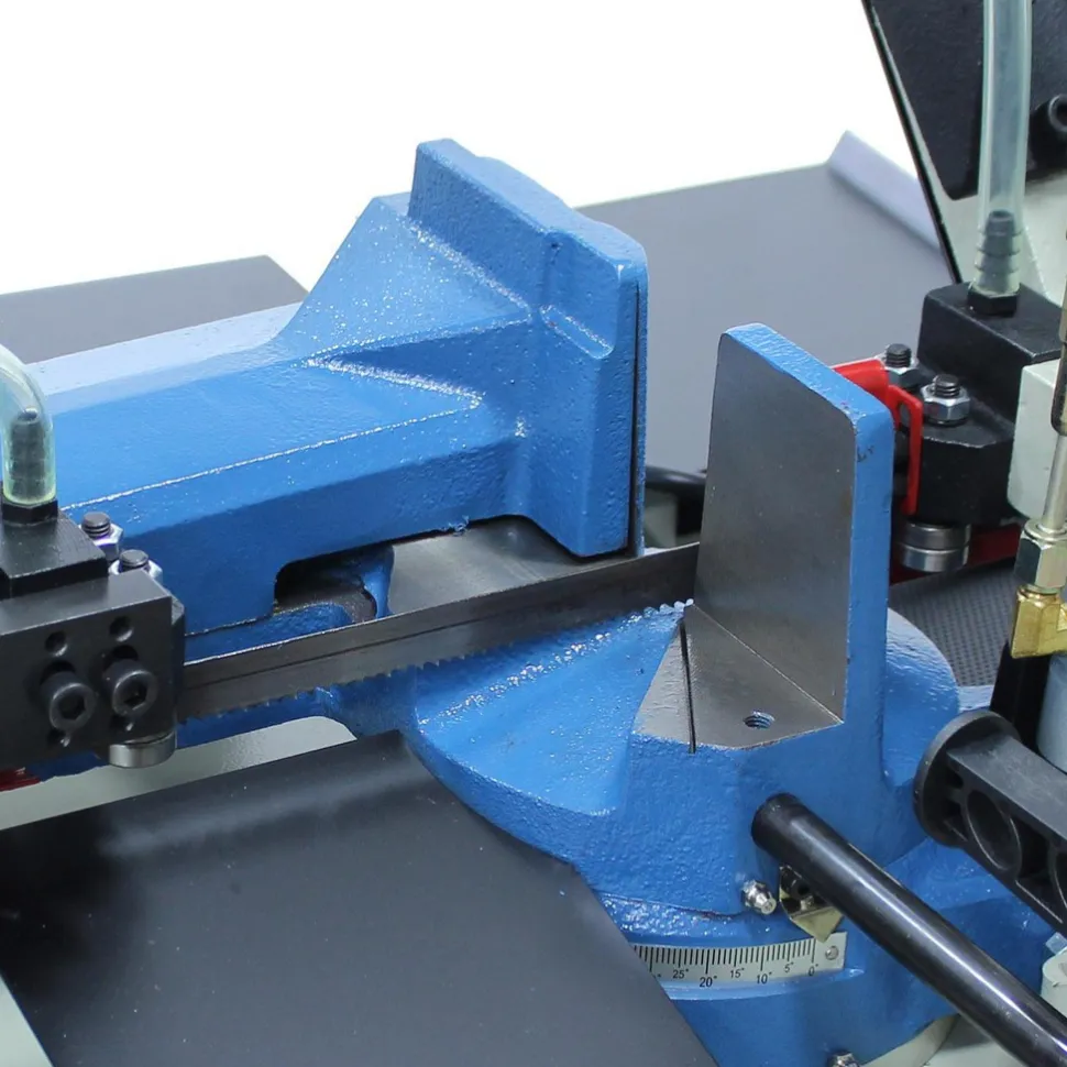 8.26 x 6.69" Manual Horizontal Bandsaw: Geared Head